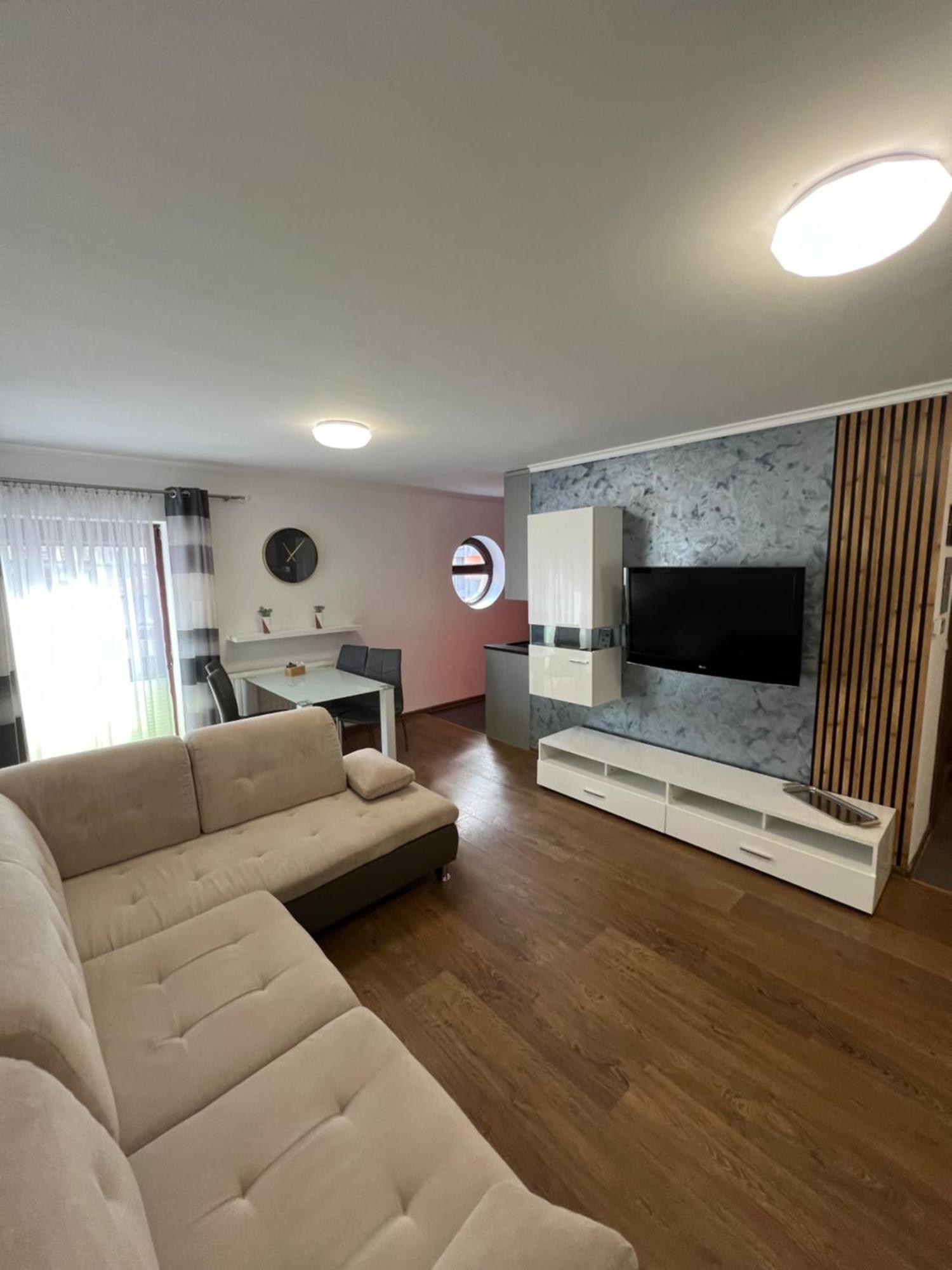 Holiday Apartments Криница-Здруй Екстериор снимка